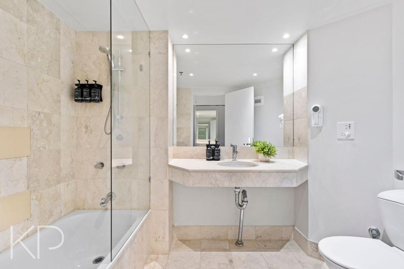 Hotel Apartments On 22 View Avenue, Surfers Paradise 黄金海岸 外观 照片